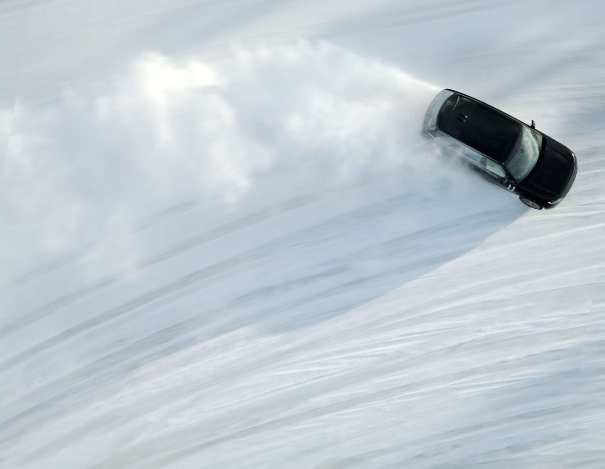 Pentland Land Rover tweet media
