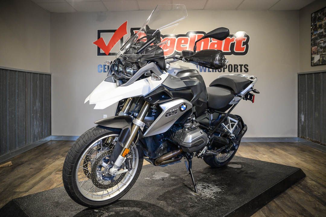 CycleTrader's tweet photo. 🏍️ Newly listed on Cycle Trader 🔥 2015 BMW R 1200 GS with just 16,739 miles for $9,490 in Madison, WI. 😎 Check it out today 👉 https://t.co/EWHz1ZJdvE

#CycleTrader #MotorcycleLife #UsedMotorcycles #BuySellResearch https://t.co/yP3jzV9A66
