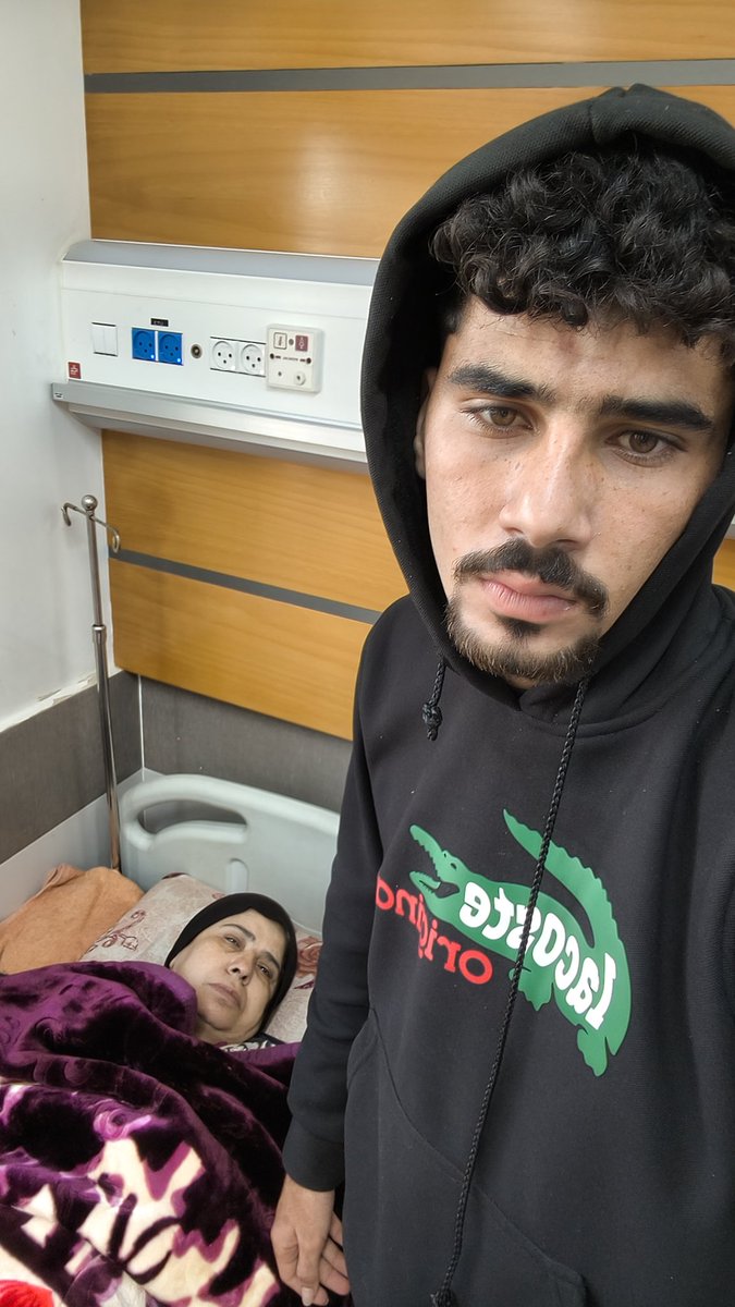 AzezWaj96348's tweet photo. We are going through very difficult circumstances, and my parents are ill and in need of food and care.
Any help, even a small amount, would help me feed them and ease their pain.
Please, don’t leave us alone.
https://t.co/qMDpwjLWy4 https://t.co/OcA7NvZIbh