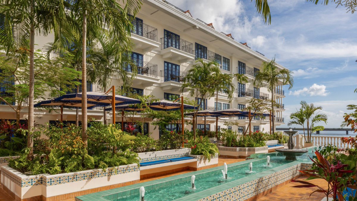 Blue_Parallel's tweet image. Sofitel Casco Viejo sits at the edge of #PanamaCity’s historic quarter, overlooking the Pacific while facing UNESCO-listed streets. It’s a rare case where a global luxury brand integrates into a preserved colonial neighborhood without overpowering it. zurl.co/9Y48D