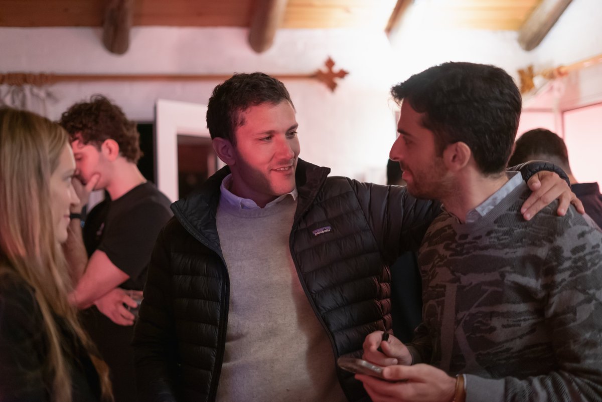 ☀️ Sunset Sessions | Punta Tech

Founders, investors &amp; builders came together for an afternoon of thoughtful dialogue and relaxed <a href="/PuntaTech/">Punta Tech Meetup</a> energy.

We opened with a fireside chat, “Relevance in Times of Plenty,” with Hernán Kazah (Kaszek Ventures) on focus, differentiation &amp;