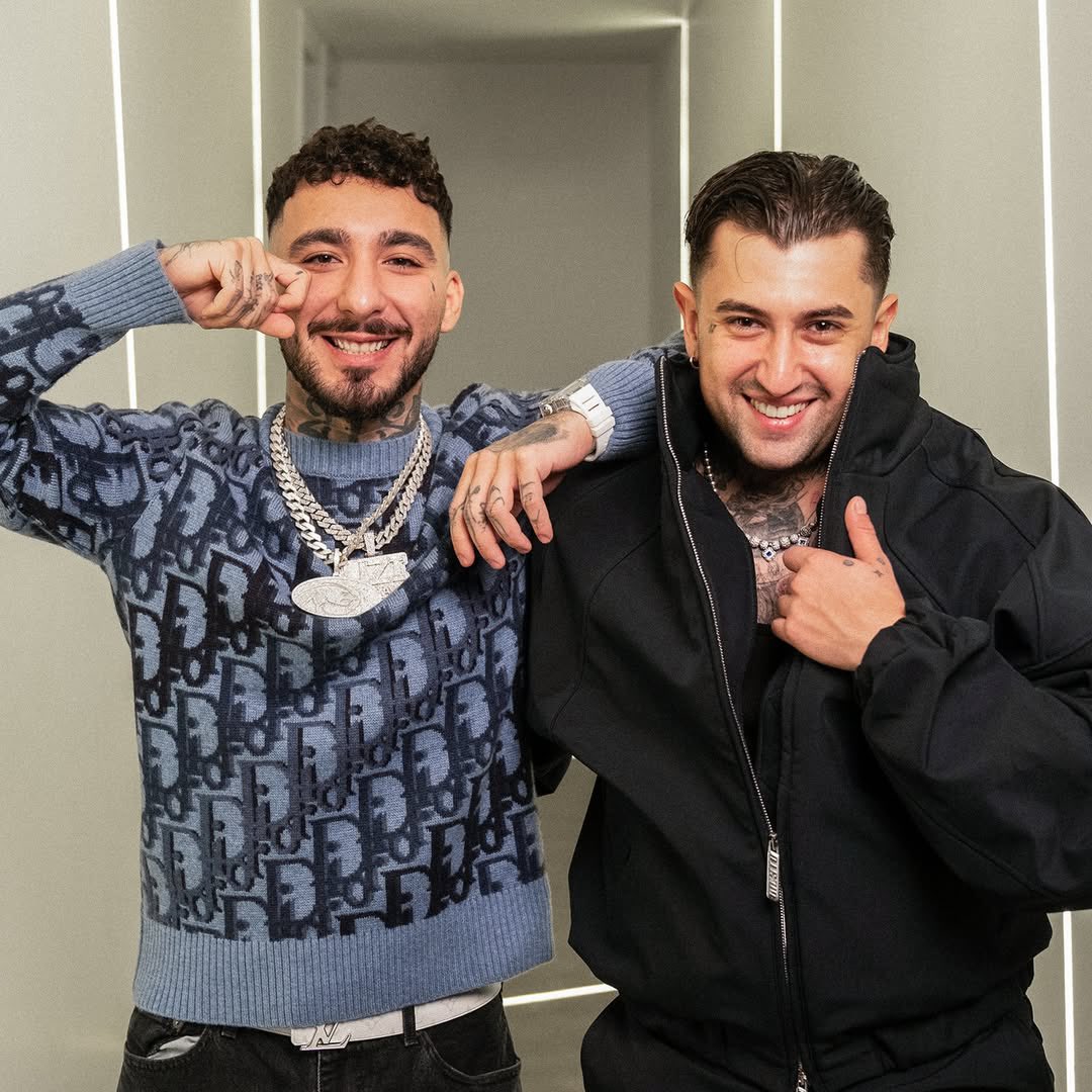 rapertuarcom's tweet photo. 🚨 UZI ve Motive’nin MORTAL KOMBAT albümü, 23 Ocak’ta yayınlanıyor!

1. Mortal Kombat (feat. JeyJey)
2. Rodman Dennis (feat. JeyJey, Glam)
3. Fam (feat. Muti)
4. Trap House
5. Babaflow
6. Ismarla
7. Ou
8. Cennet
9. Şarkılar Sokaklara Ait https://t.co/bz1MYqIat5
