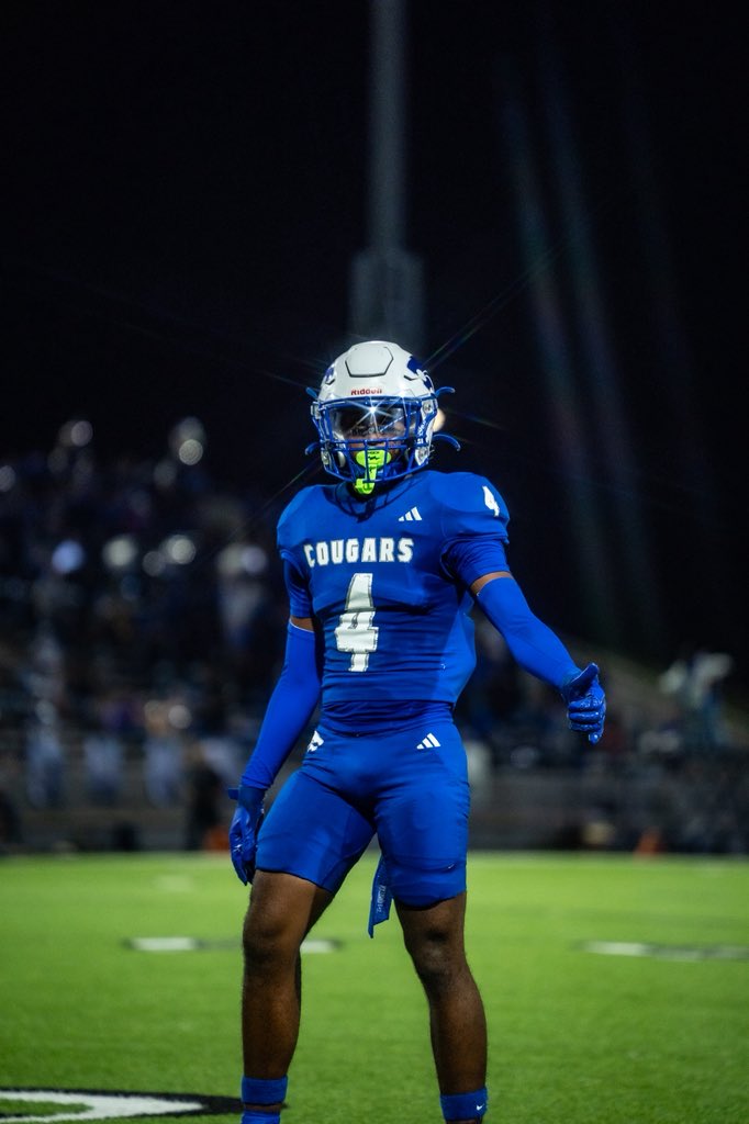 Still Looking for a home🏡 co/2026 CB 2nd all team district 
 hudl.com/v/2SyuMM
Shutdown CB
5.0780/3.0000 gpa 

Senior stats:
20 solo tkls
10 assists tkls
3 tfls
1 pbu
<a href="/Bryan_Hornsby/">Bryan Hornsby</a> <a href="/CoachBurton1/">Ryan Burton</a> <a href="/CoachDMcKinney/">Deveon McKinney</a> <a href="/AhhCC_FB/">Cypress Creek Football</a>