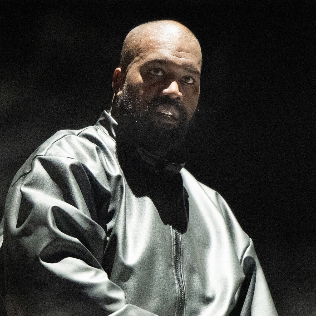 HotNewHipHop's tweet image. Ye's upcoming album "BULLY" has officially surpassed 500K pre-saves on Spotify 📈