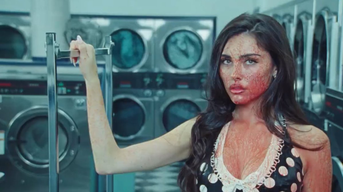 DRIVEY0UMAD's tweet image. MADISON BEER BAD ENOUGH MV JANUARY 16