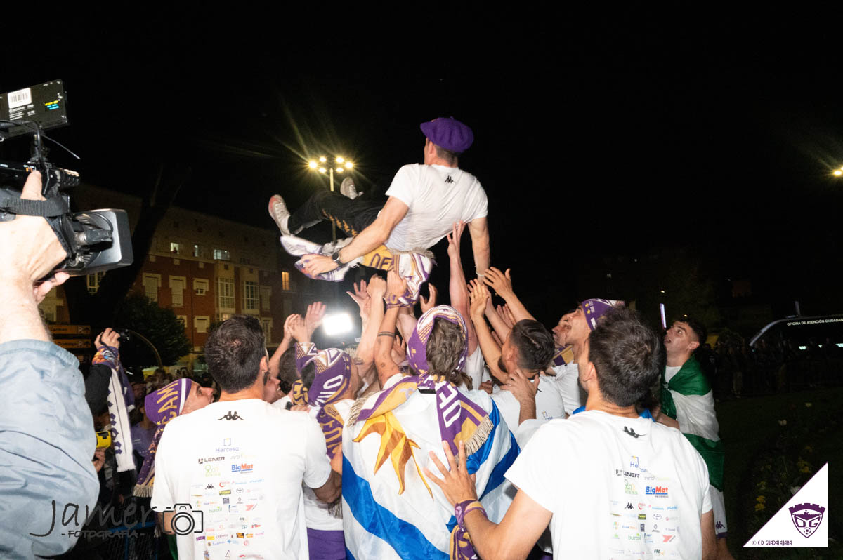 _robeer_19's tweet photo. Gracias por tanto en tan poco Pere.

A partir de hoy, Guadalajara tendrá un alcarreño más 

UNO DI NOI PARA SIEMPRE ♾️💜 @deporguada https://t.co/RrR8ePWA0P