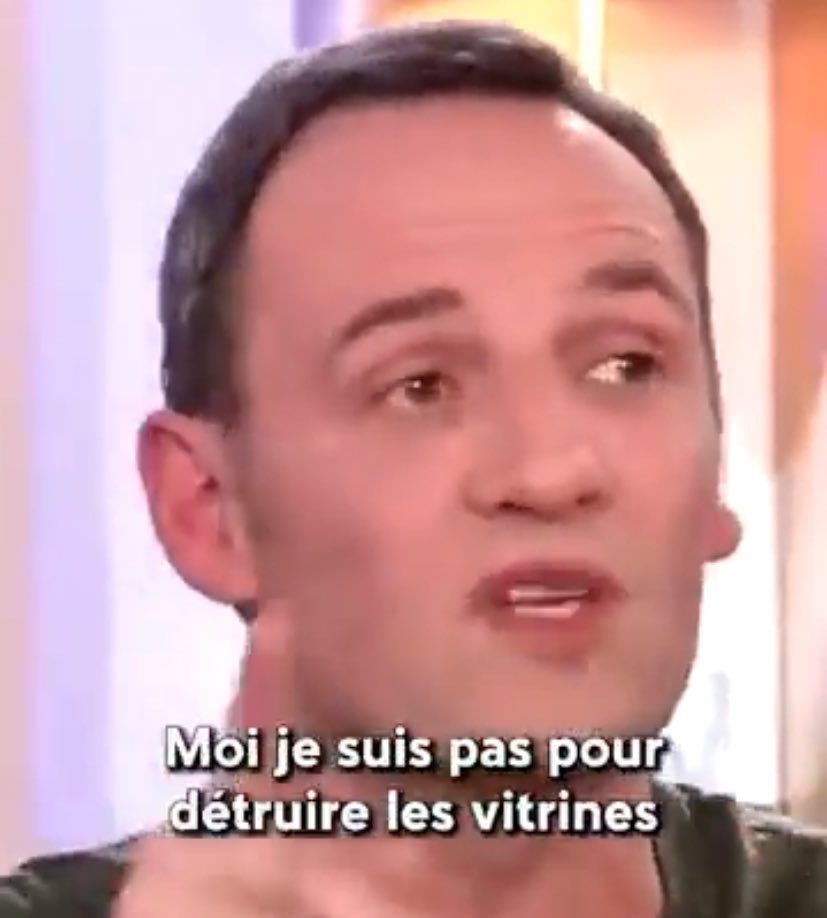 Sylvebarbe_fr's tweet photo. L’homme de vitrine.

#OlivierDeCarglass
#CookingMaster
#IStandWithTheVitrail https://t.co/F5U776rha4