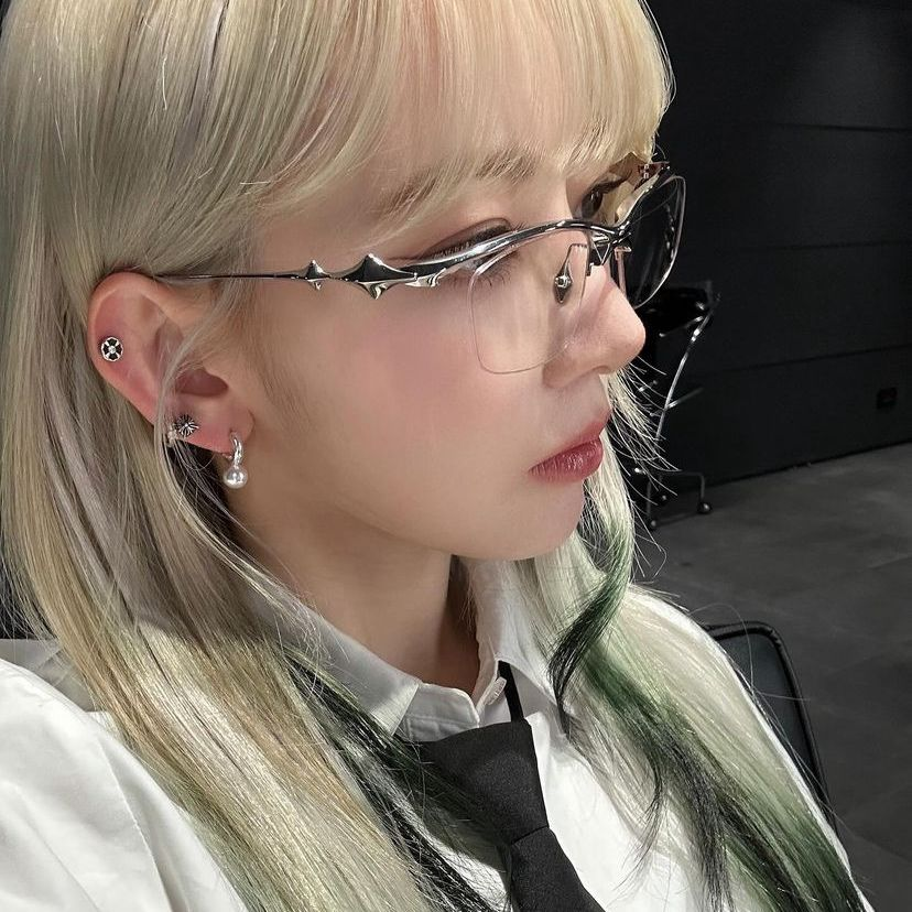 kkurancess's tweet photo. Dzisiaj zacznę się socjalizować, wybaczcie mi kochani, mam problem z przystosowywaniem się do nowych miejsc, oki? Oki. https://t.co/Qfc59tTW9o