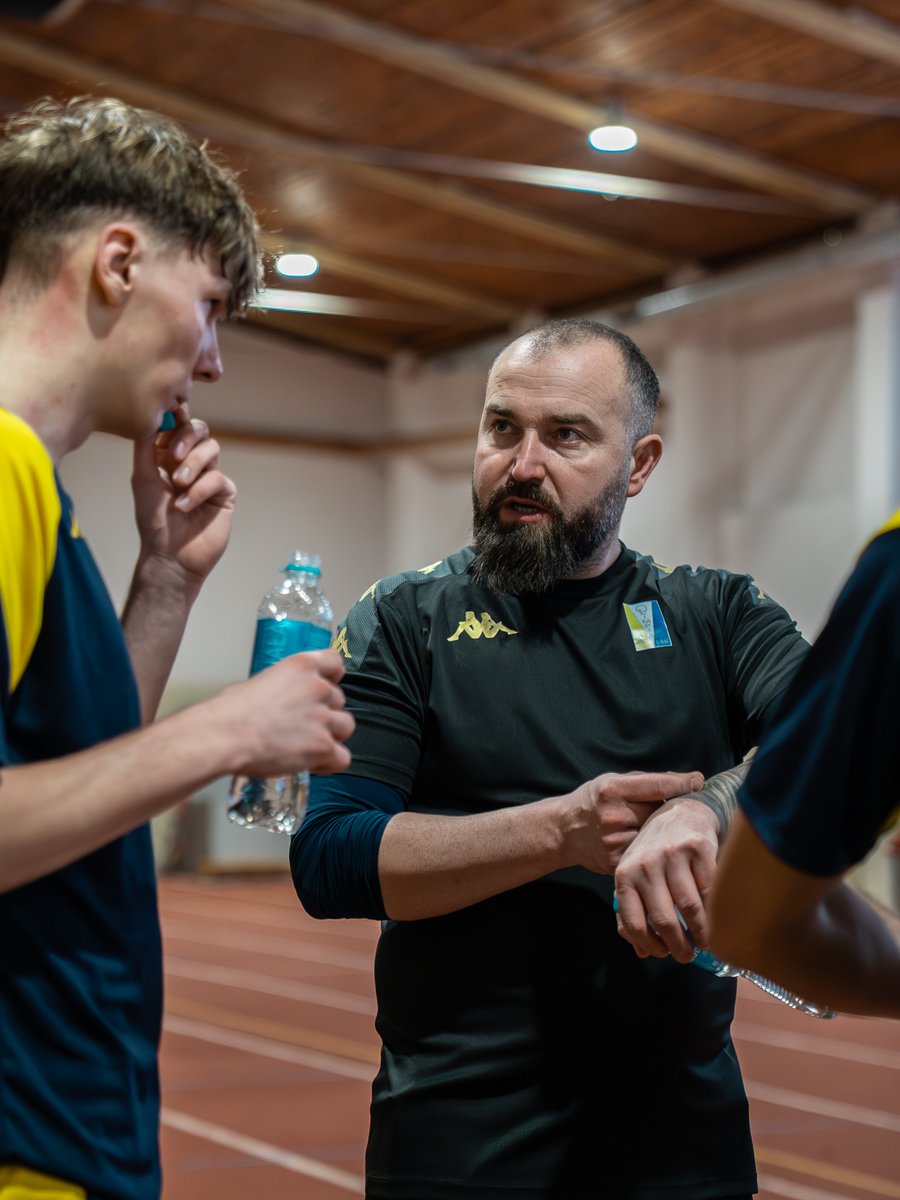 ZKSOlimpia's tweet photo. 𝙏𝙚𝙨𝙩𝙮 𝙈𝙤𝙩𝙤𝙧𝙮𝙘𝙯𝙣𝙚 𝙊𝙡𝙞𝙢𝙥𝙞𝙞 ⚽️🏃
Dzisiaj nasz zespół przeszedł szczegółowe testy motoryczne, które obejmowały nie tylko testy skocznościowe, ale również Beep Test, sprawdzając nasze umiejętności w różnych aspektach sprawności fizycznej 💪🫁
#BeepTest #Wiosna2026 #Elblag #MiastoElblag #elblagwformie