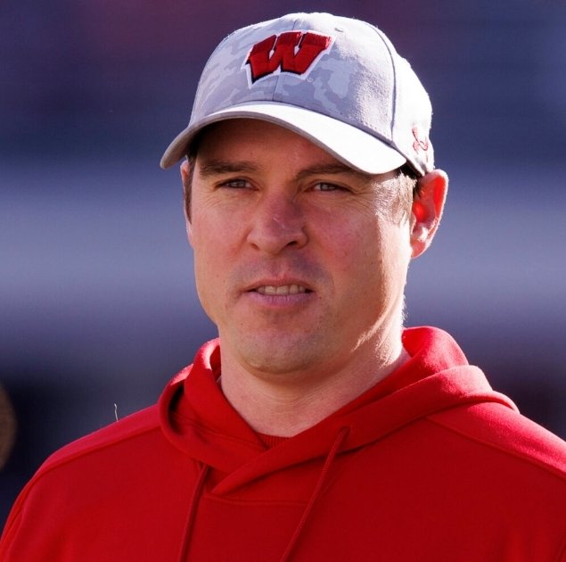 barryisthedon's tweet photo. When DC Jeff Hafley leaves the Packers this week it will be time for the Jim Leonhard Show https://t.co/mOWi98Jyb8