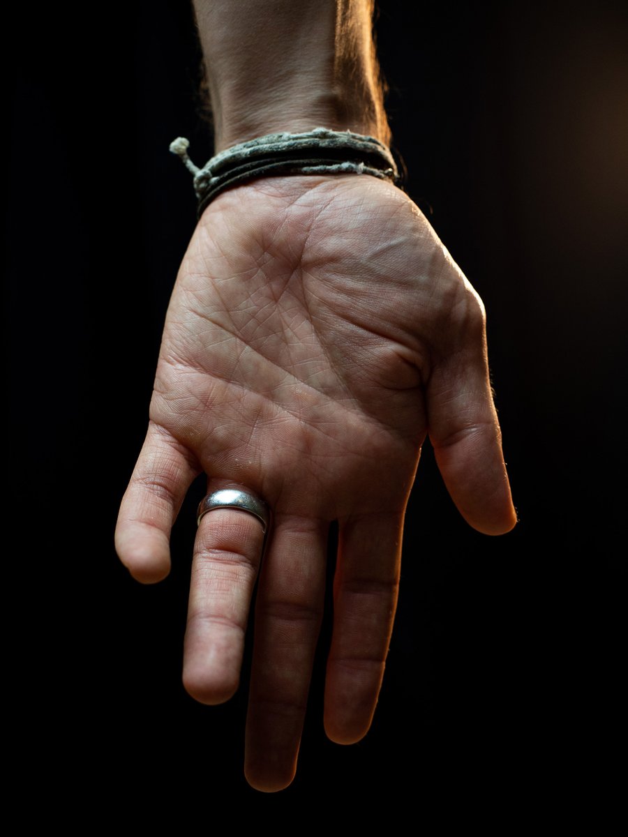 Ref_Pics's tweet image. Free hand reference so now you don't have an excuse to not draw today