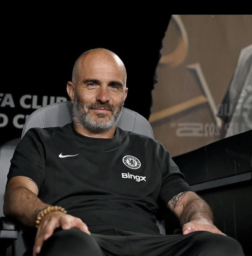 MatchDCentral's tweet image. 🚨 SHOCKING DEVELOPMENT: Real Madrid have emerged as surprise admirers of Enzo Maresca, with sources indicating the club will include him on their shortlist as they evaluate options for their next head coach. 👀⚪️