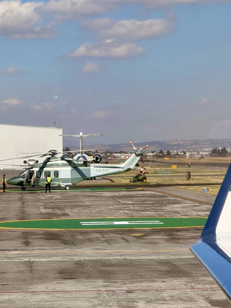 RicardoBSalinas's tweet image. Llegué ayer de Las Vegas y hoy me toca volver a EE. UU.; voy a Washington, D. C. Me invitaron a varias reuniones, hay mucho que hacer por allá 😎👍

Por cierto, no les había contado, pero los Reyes Magos me trajeron un Leonardo AW139 😌.