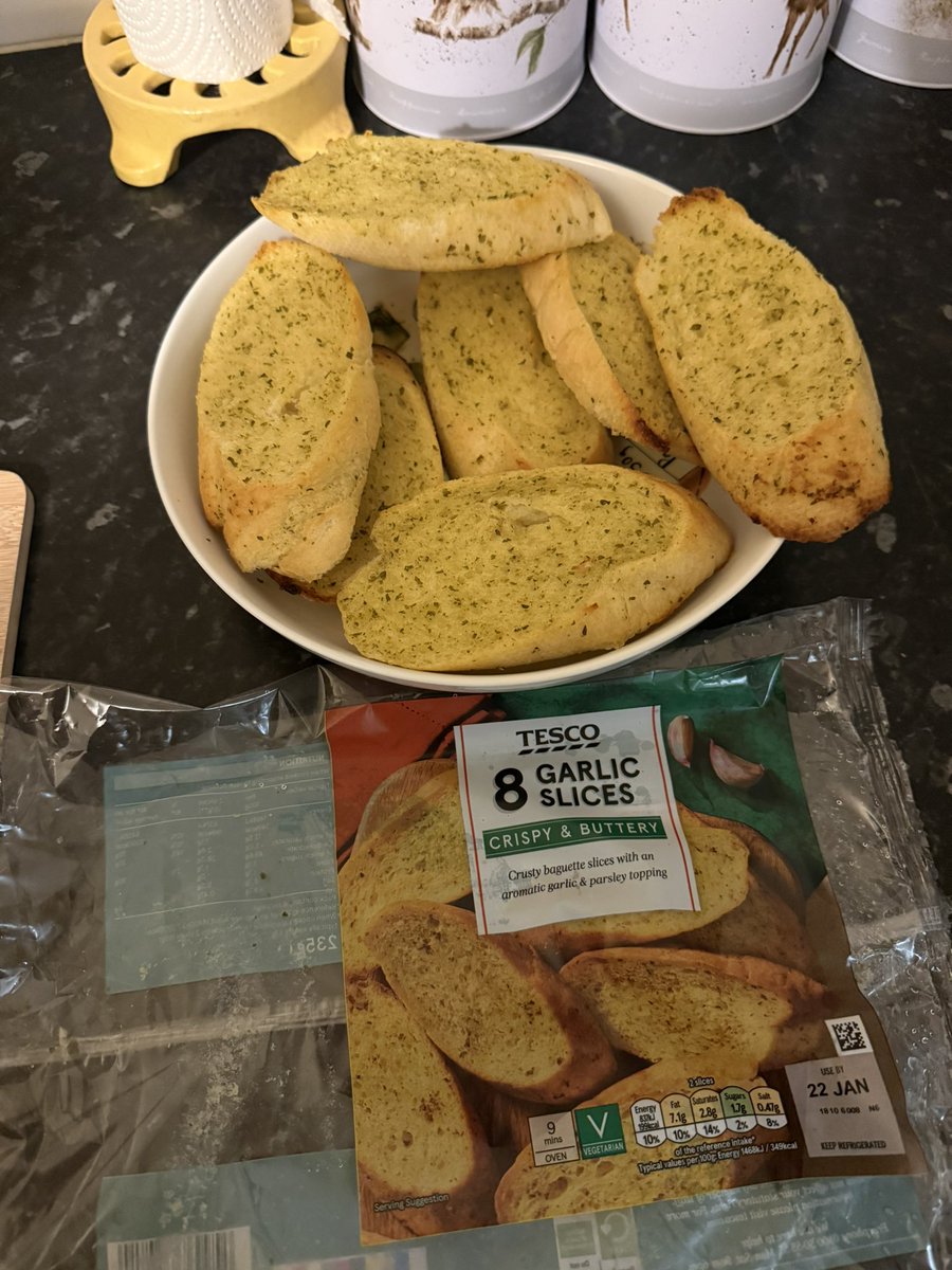 Rose_Howell93's tweet photo. @Tesco 8 slices…. 🤥 don’t think so https://t.co/xynizIFAG8