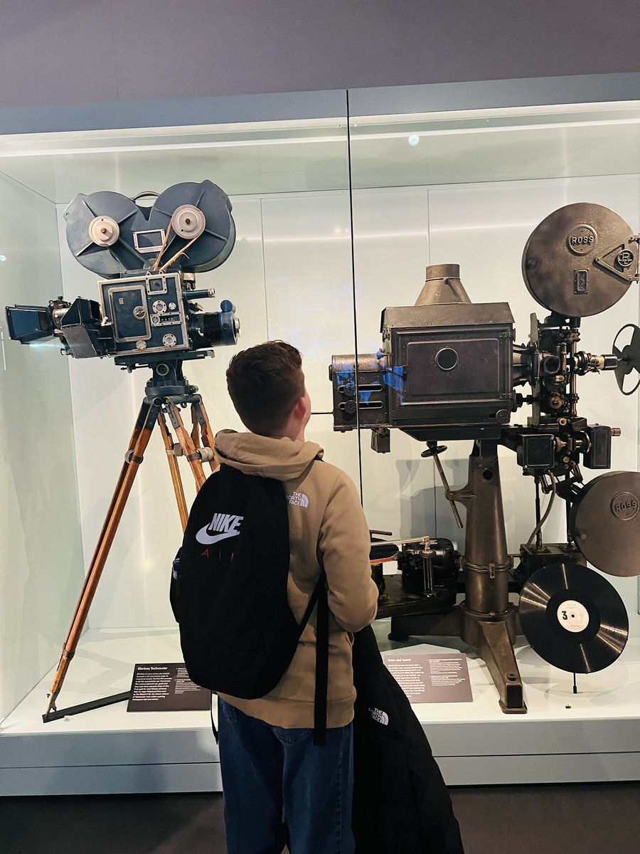DeltaManorCroft's tweet image. Year 7 students enjoyed a Science trip at the @MediaMuseum in Bradford where they visited a range of exhibitions looking at #light and #sound. They were all brilliant and showed great #ambition.