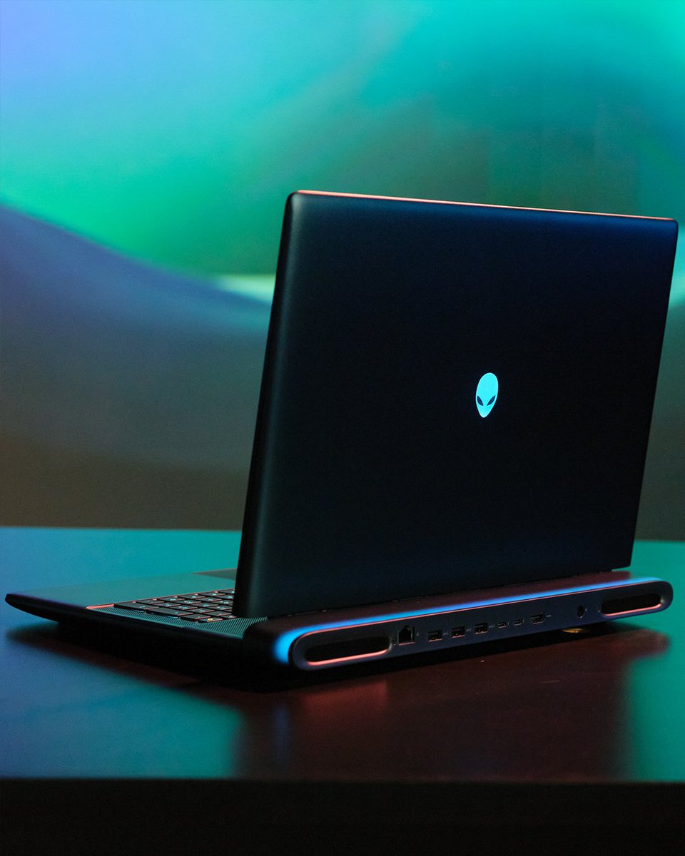 Alienware's tweet image. 🎉 NEW YEAR SWEEPSTAKES 🎉

Who's ready for an upgrade this year? We've got an Area-51 laptop giveaway!
 
Repost and enter here by 1/25:
➡️ aw.gg/2026