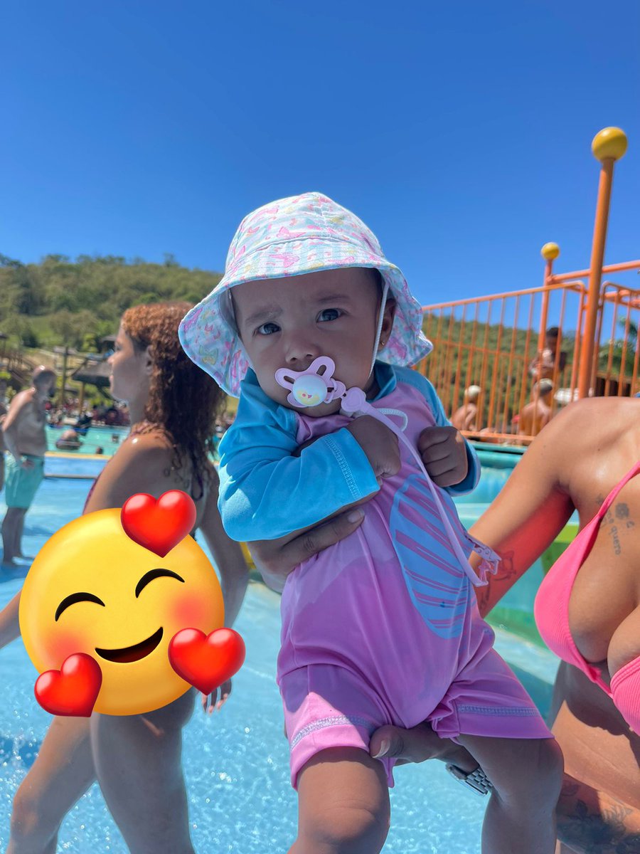 oliveiraDeza07's tweet photo. 5° mêsversario do amor da vida da mamãe 💗🥰☀️ https://t.co/qp4azbRQg4