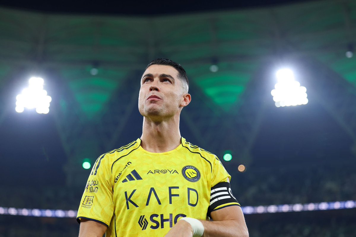 ActuFoot_'s tweet photo. 🚨 𝟵𝟱𝟵 𝗕𝗨𝗧𝗦 𝗘𝗡 𝗖𝗔𝗥𝗥𝗜𝗘̀𝗥𝗘 𝗣𝗢𝗨𝗥 𝗖𝗥𝗜𝗦𝗧𝗜𝗔𝗡𝗢 ���𝗢𝗡𝗔𝗟𝗗𝗢 🇵🇹 ! 🐐 https://t.co/LvAIKT1Dki