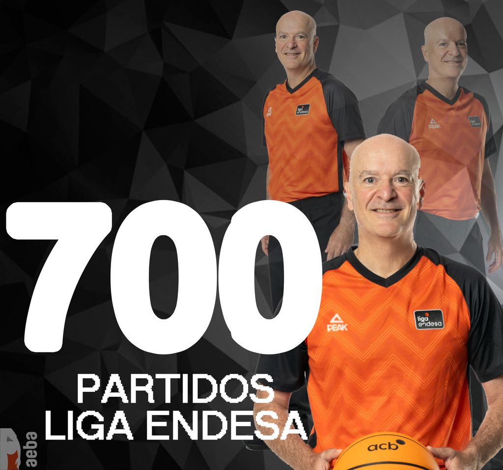 🏀🏀700!!🏀🏀
Nuestro asociado Francisco Araña  arbitró su partido número 700 en #LigaEndesa en el encuentro entre RECOLETAS SALUD SAN PABLO BURGOS - JOVENTUT BADALONA 
@acbcom #ArbitrosAEBA #Refereelife
