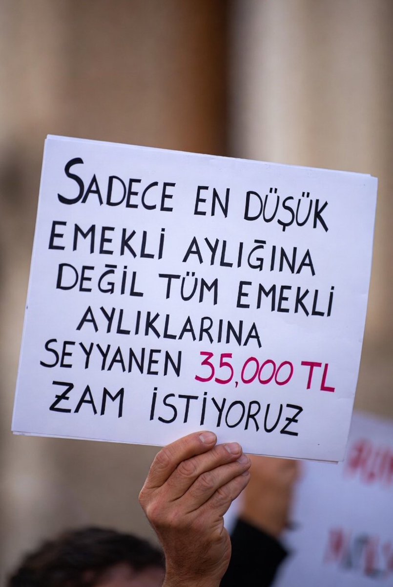 23NISAN1923's tweet photo. Ayrıca enflasyon farkı zam değildir 

 #AçlığıSeçimBitirir https://t.co/MiLrbRVWhq