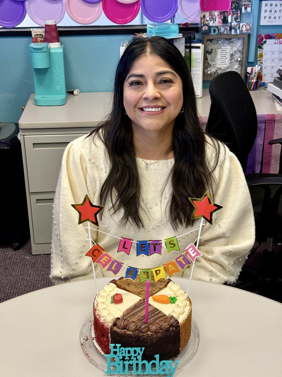 MTapia_CI's tweet photo. Happy Birthday to our very own butterfly Demi @damianamtz1 always spreading kindness, beauty, and good vibes wherever she goes! ๐ฆ๐ Hope your day was as lovely and uplifting as you are! #TeamSISD #SPEDStrong #ALLIN https://t.co/tlUpV4vr03