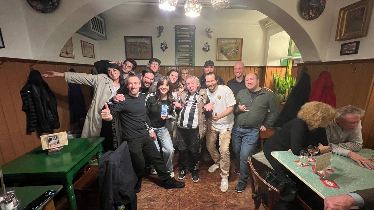 CryptoWiener tweet media