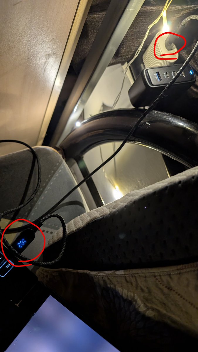 ___tanmayyy's tweet photo. @AmbraneIndia what's the point of buying a 100w charger of your brand when my 33w portronics one does the same thing https://t.co/trJnohmRtP