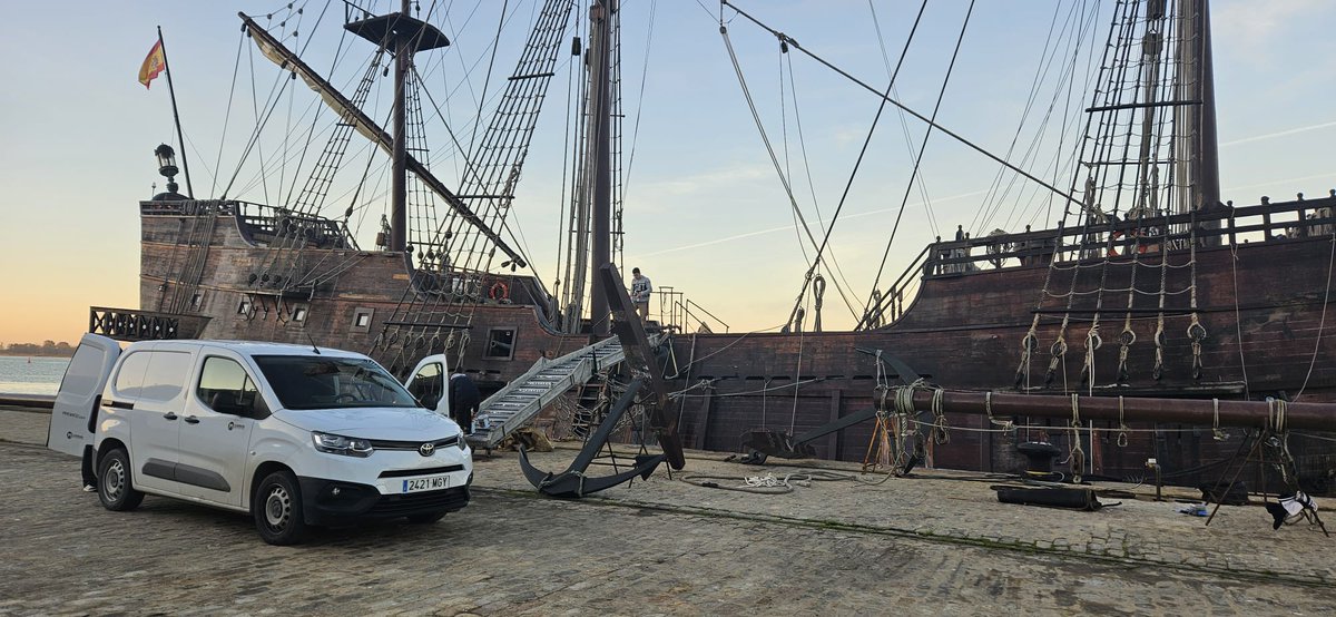 ⚓🎨 Pintura náutica

La madera del mar necesita cuidados especiales… y cuando se trata de un símbolo como el Galeón Andalucía de la Fundación Nao Victoria, la calidad es clave.

¿Necesitas pintura y tratamientos para embarcaciones? 
🔗 perchan.com/nautica/