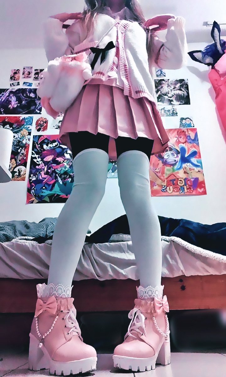 I'm so pretty it should be illegal