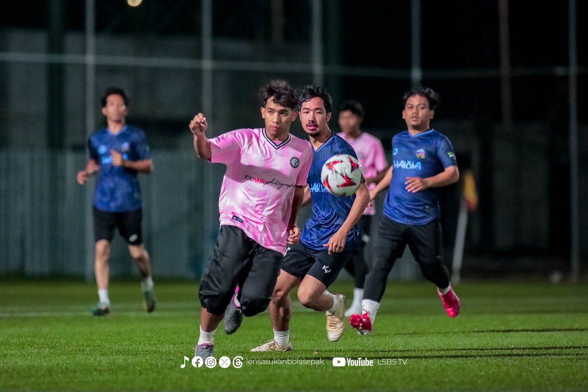 LSBS_TV's tweet photo. @bolaufc_ beraksi kembali dan dah lama tak buat hantaran di media sosial 

#lensasukan #lensasukanbolasepak #bola #bolasepak https://t.co/aNL1f02Dda