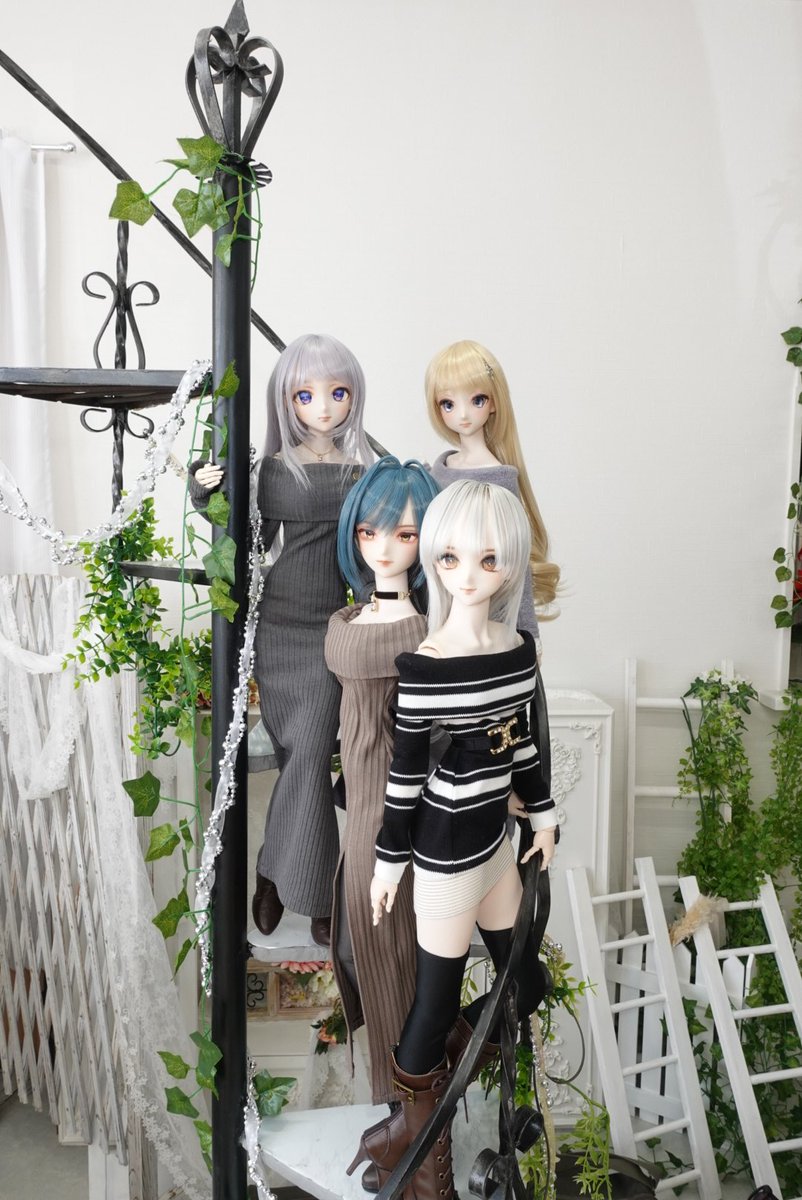 Kucci1976's tweet photo. 美人４姉妹
#LMLcore
#nar_noir_doll
#ドールスタジオaile https://t.co/gWGgWLTrdA