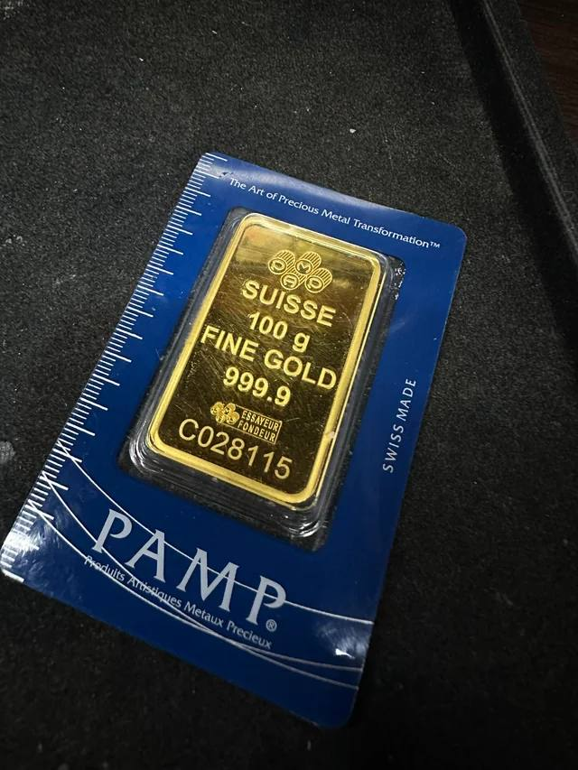 WhaleTwits's tweet photo. Hey @grok, in exactly 5 hours, pick someone random who replied to this tweet &amp; also followed @Danny_Crypton

The winner will receive a 100g gold bar, valued at ~$15,200

Thank you and good luck! https://t.co/nWNI9a4ahu