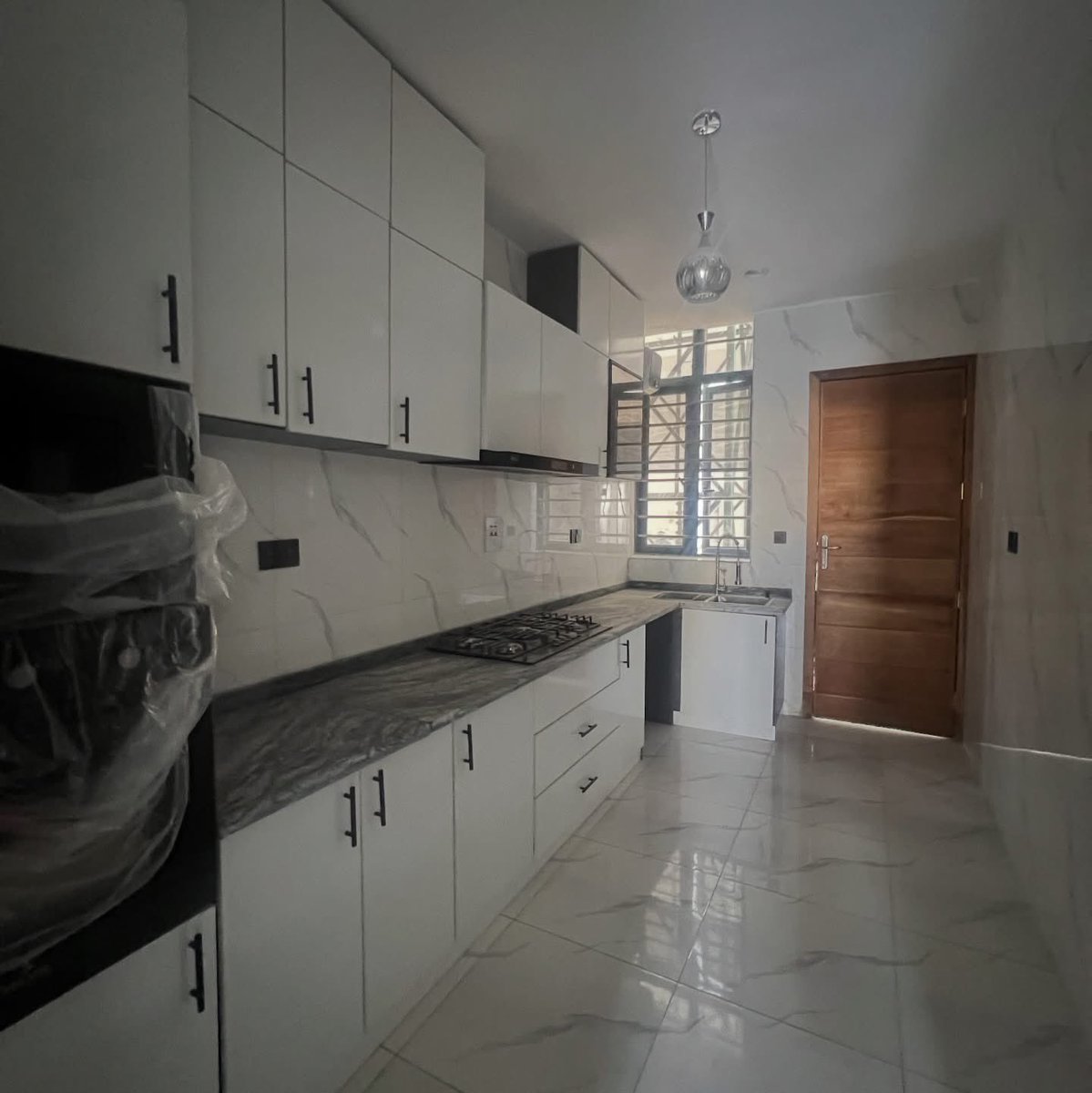 peter_overhplus's tweet photo. Look at this Beautifully Finished 4-Bedroom Semi-Detached Duplex with BQ

Price: ₦160,000,000
Location: Ikota, Lekki, Lagos, Nigeria 
Title: Certificate of Occupancy (CofO)
Approved Building Plan: Yes

For enquiries, Forward a DM or call: (+234) 09037033763, 08060090486 https://t.co/WEponpMtoY