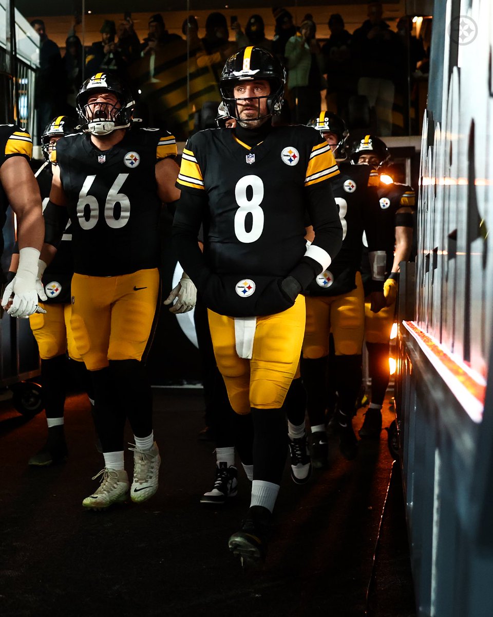 SteelersIreland's tweet image. Tonight.