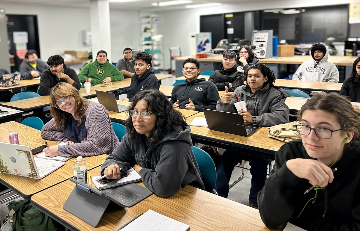 HCC_Northeast's tweet image. Welcome back to HCC Northeast, Eagles! Have a great semester 🤩 #HCCNortheast #WeAreHCC #WelcomeBackWeek