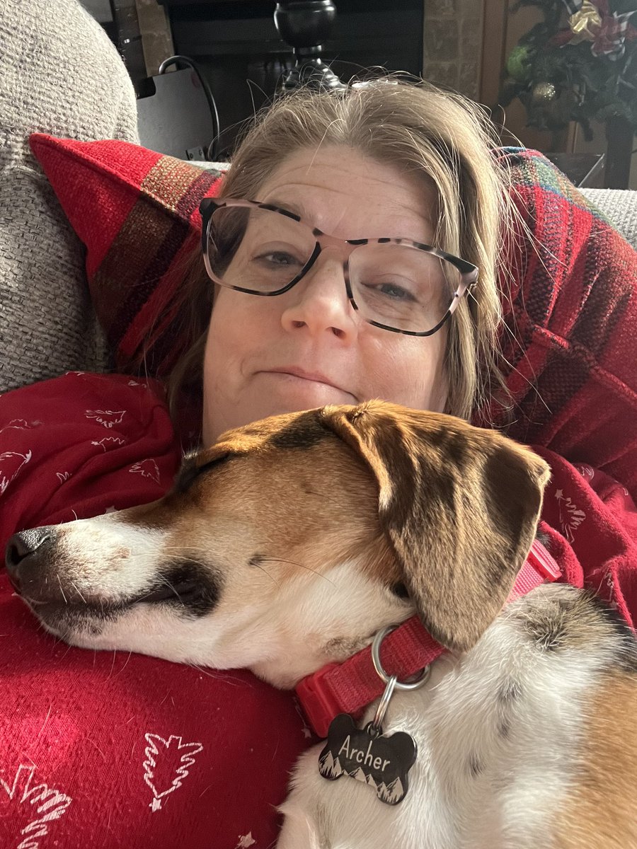 ewags76's tweet photo. @10MinDQ @LolaPatolla Our Archer (Rescue Coop- “Asher”) was terrified of traffic noise and even though our backyard is fenced in, it took him several weeks to not be scared of it…even longer to go for walks and now he LOVES the yard and walks…they just need lots of love and time! ❤️He’s so sweet! https://t.co/KVbrpafpa6