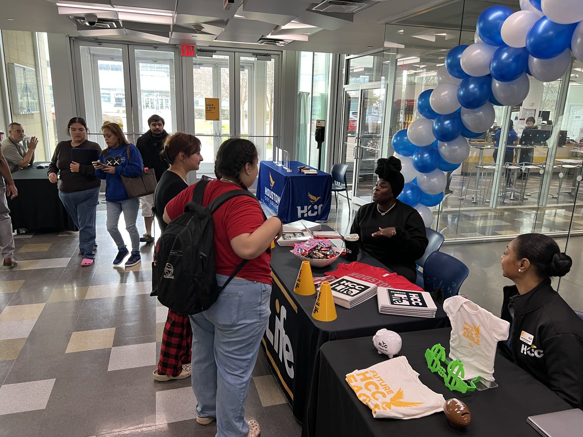 HCC_Northeast's tweet image. Welcome back to HCC Northeast, Eagles! Have a great semester 🤩 #HCCNortheast #WeAreHCC #WelcomeBackWeek