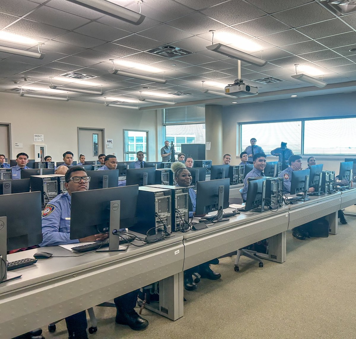 HCC_Northeast's tweet image. Welcome back to HCC Northeast, Eagles! Have a great semester 🤩 #HCCNortheast #WeAreHCC #WelcomeBackWeek