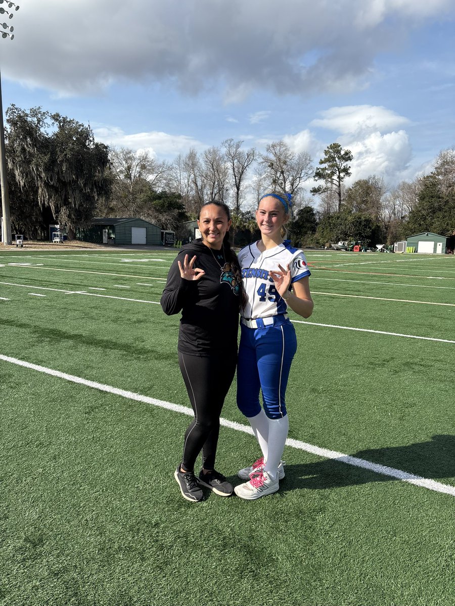 kourtmurphy29's tweet photo. I had such a great time the past 2 days at the Coastal Carolina camp! I loved working on my different pitches and getting advice from the players. Thank you @CoastalSoftball https://t.co/o22Xootrsg