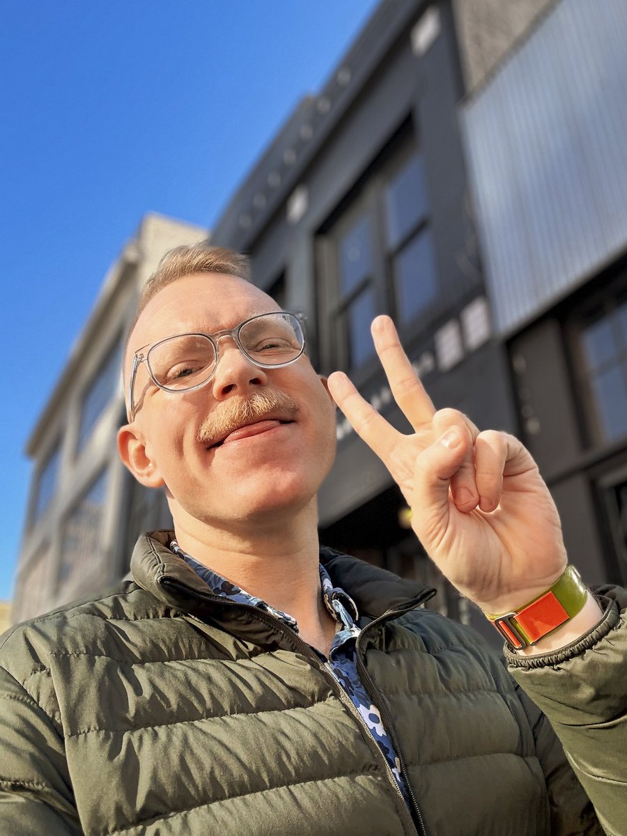 ‘Tent Slinger tweet media