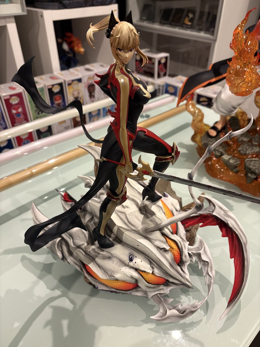 Kitsune Statue tweet media
