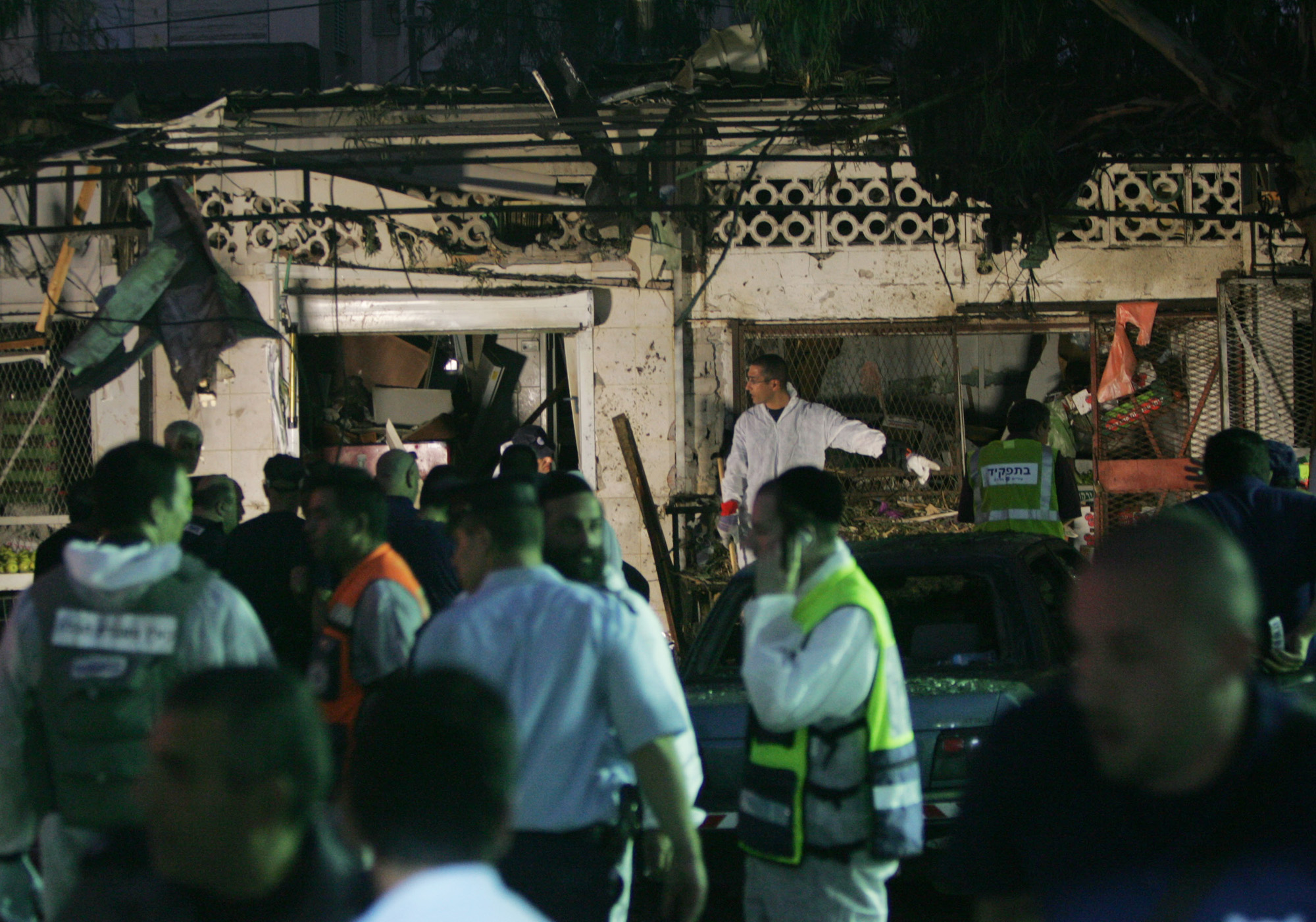 عاجل وسائل إعلام إسرائيلية: فتح الملاجئ العامة في تل أبيب 