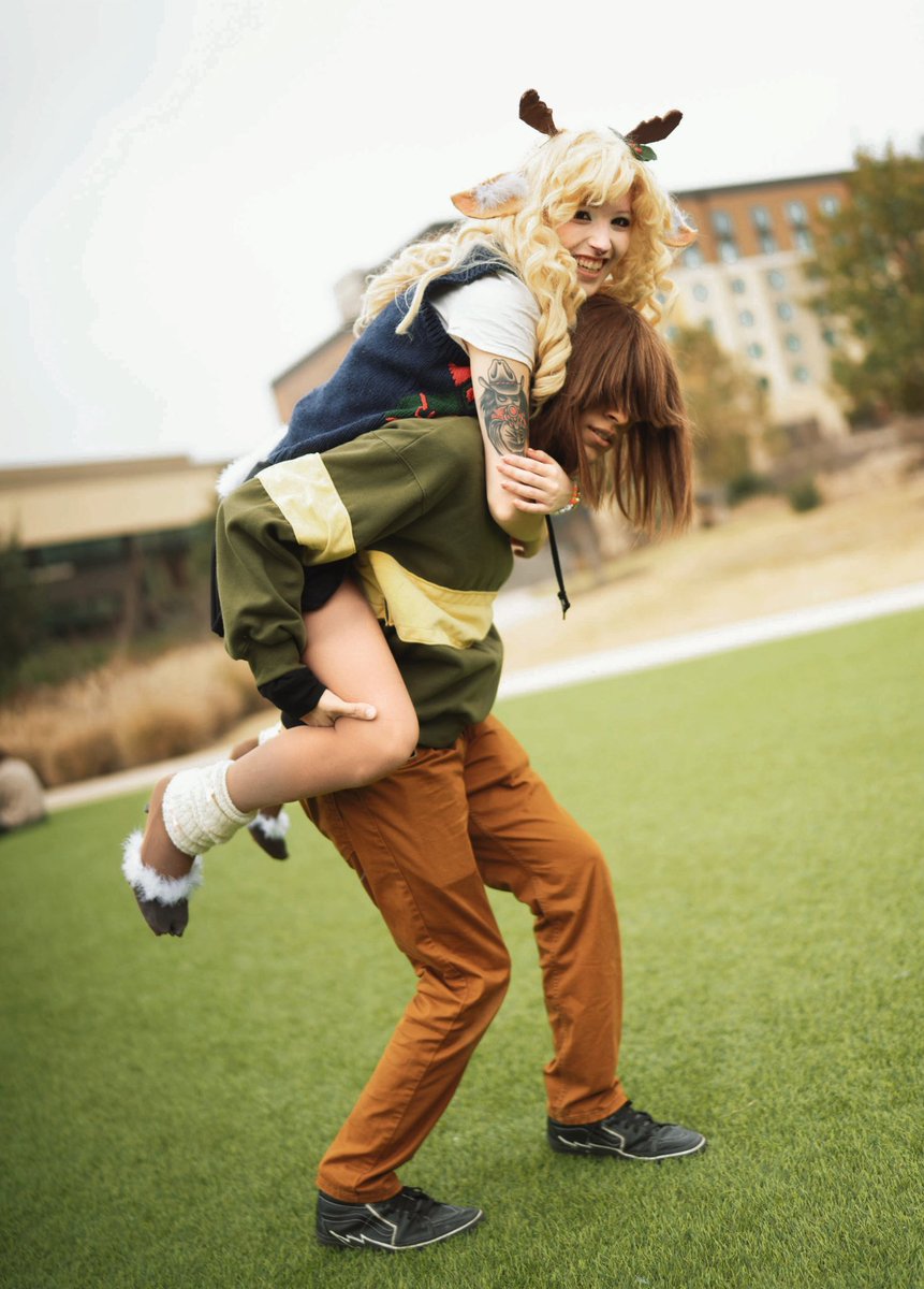 🍎 #deltarune
Forcing your best friend to cosplay ur fav duo >>