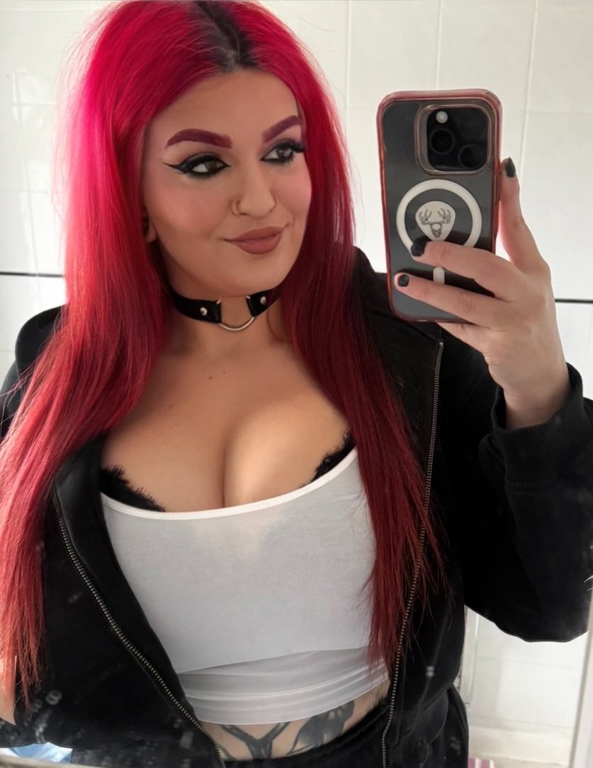 .ℨ𝔬🕸🕷✧. tweet media