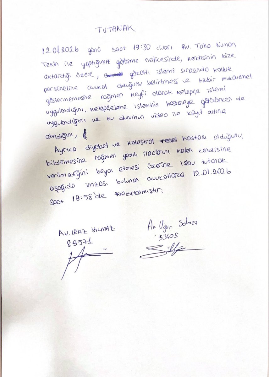 irazyilmaaz's tweet photo. Meslektaşımız Av. Taha Numan Tekin, suçüstü hali olmamasına rağmen polis ekiplerince evinden kelepçe ile gözaltına alındı.

Haksız, orantısız kelepçe uygulaması hastaneye götürülürken de devam etti. 

Meslektaşımıza kullanması zorunlu olan şeker ve kolestrol ilaçları verilmedi. https://t.co/nO9L7Xl0m4