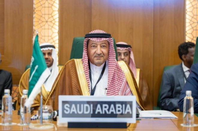 MOSSADil's tweet photo. 🚨 DEVELOPING: Saudi Arabia rejects Israel’s recognition of Somaliland

At an emergency meeting of the Organization of Islamic Cooperation (OIC) in Jeddah, Saudi Arabia reaffirmed full support for Somalia’s territorial integrity and formally rejected Israel’s recognition of Somaliland.

Saudi officials warned the move violates international law, risks destabilizing the Horn of Africa, and sets a dangerous precedent for separatist recognition. Riyadh urged OIC states to adopt a unified stance blocking any engagement tied to the recognition.

Other OIC members echoed the condemnation, reinforcing Somalia’s internationally recognized borders.

Stay connected, follow @MOSSADil