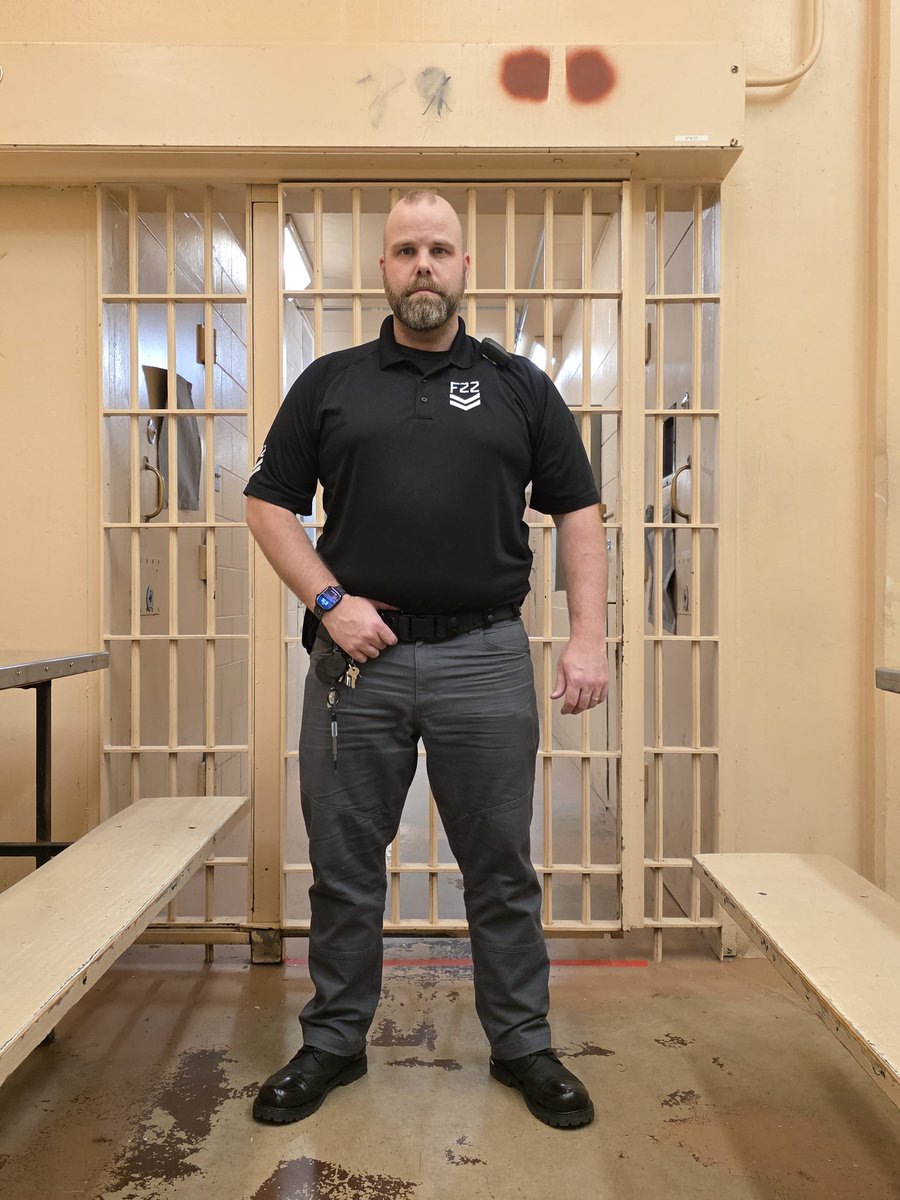 Our guards make sure you stay in where you're supposed to be. 

You think you can escape? Try us. 

Book or join an event on
Jailevents.com 

#Facility22 #F22 #Jailroleplay #roleplay #jailevents