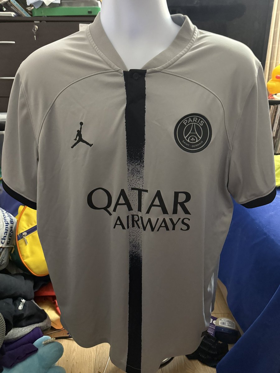 londonkro's tweet photo. IT’S THE SUPER MEGA BARGAIN SHIRT SALE! 

Just shirts! (Maybe some other tops). Extremely low prices as I’m skint! Majority under £30!

All prices include 🇬🇧 ✉️
🌎 at cost price. 

❤️ RTs 🙏 . Please note pinned tweet. 

Let’s go already! https://t.co/HLnFrHjCRK