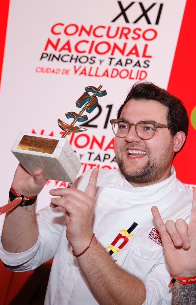 spainistapas's tweet photo. XXI Concurso Nacional de Pinchos y Tapas ‘Ciudad de Valladolid’:
🥇Campeón Nacional: “Milpa”, de Alejandro San José (Habanero Taquería, Valladolid). https://t.co/nkaydlgmRn