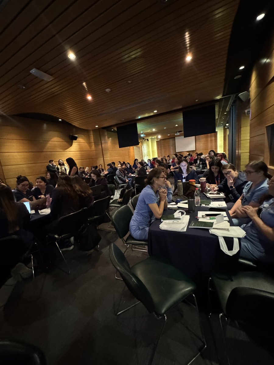 camidatt's tweet photo. #BPSOCLC #BPSPclinicalascondes 
1er día de champion , intermedio neuro presente .
Presentación de grupos 👏🏻👏🏻👏🏻 https://t.co/HPPHVNLY1E